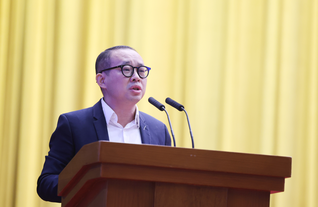 云米陈小平:聚焦主业,小公司也能“扎透针尖”丨2025顺德区企业家大会